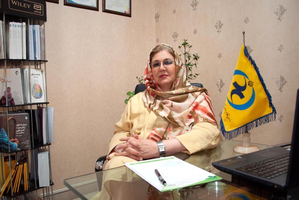 روان شناس آمنه گنجه