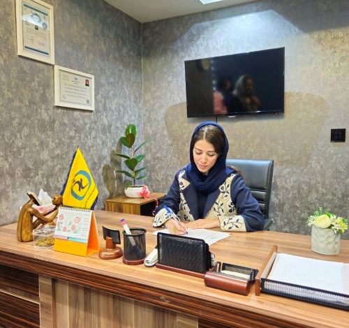 دنیا تکلو روانشناس