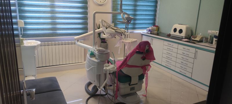 متخصص ایمپلنت منطقه 13